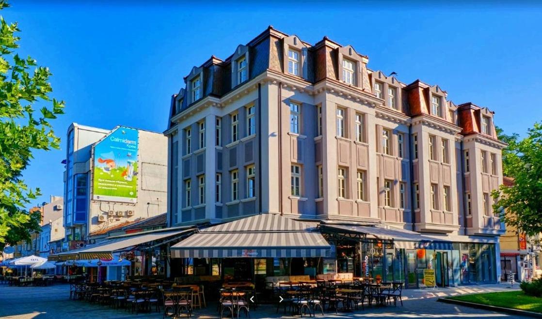 Hotel Splendid Pleven Ngoại thất bức ảnh