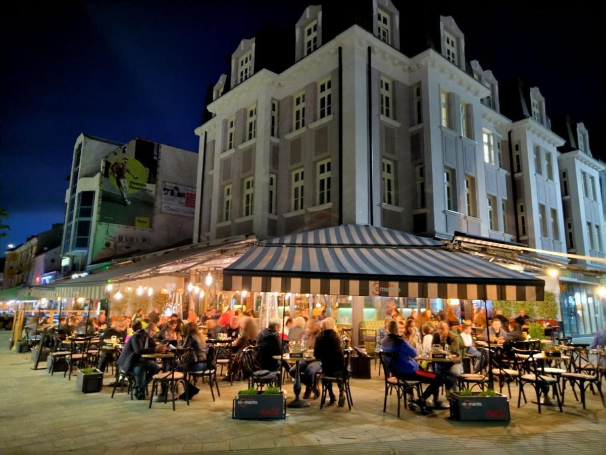 Hotel Splendid Pleven Ngoại thất bức ảnh